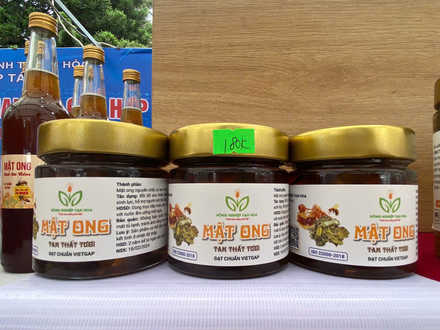 Mật ong tam thất tươi – Hũ thuỷ tinh 200ml